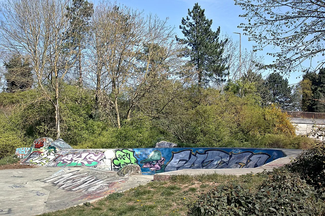 Skatepark de Lambersart, Lambersart · prise de vue 2025-04-11 14:20:40