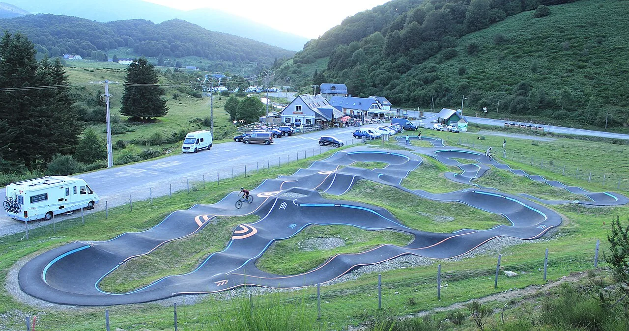 Pumptrack Payolle - Campan, Campan · prise de vue 2023-08-07 21:03:52