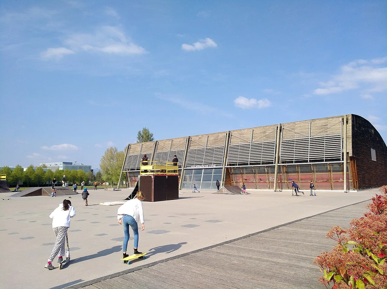 skate park extérieur, Lyon 7e Arrondissement · prise de vue 2021-04-17 16:41:21